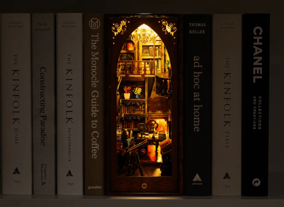 Book nook Knihovna mudrců